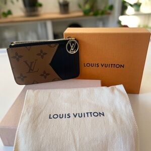 Louis Vuitton Reverse Monogram Romy card holder

Like new- never used